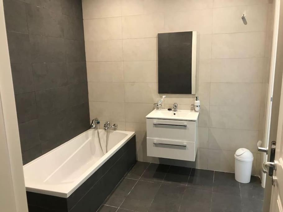 Brand New Modern 2 Bed 2 Bath In St Julian's Apartamento *